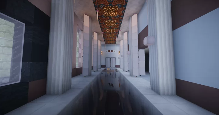 Бассейн с большими колоннами