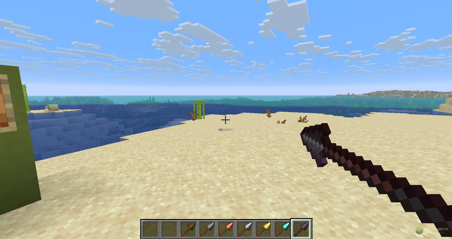 Игрок атакует копьем в Майнкрафт 1.21.11